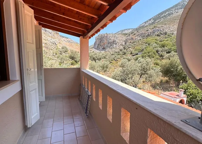 アパート Kalotina's Aryinónda